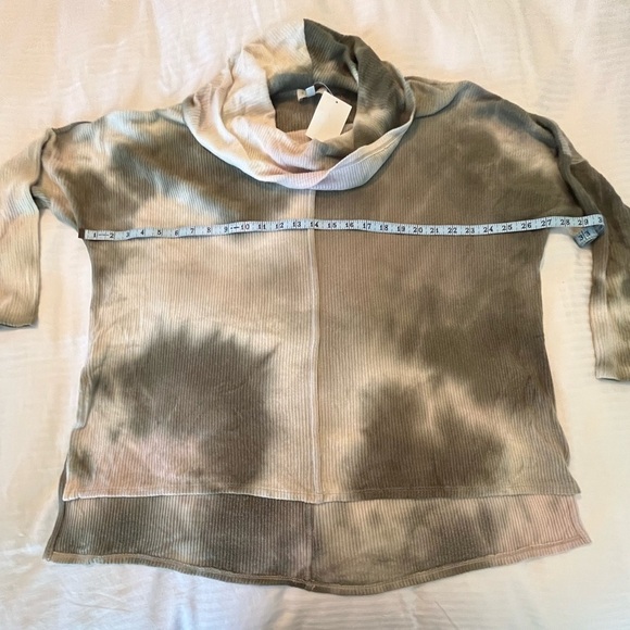 Status by Chenault Sweater - Picture 4 of 7